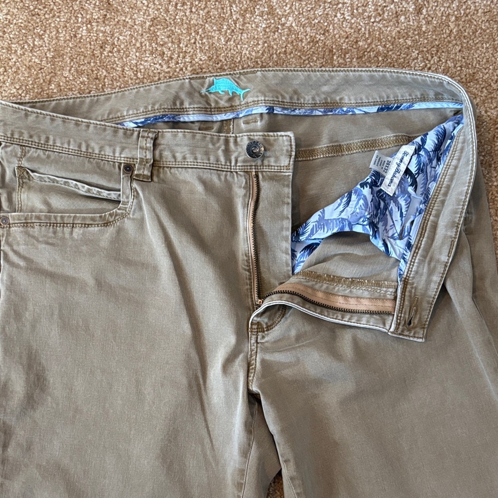 Tommy Bahama Men's Khaki Chinos